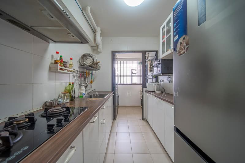 180B Marsiling Road, 180B Marsiling Road, 2 Bedrooms, 753 sqft, HDB Flat For Sale, by Nada Shobah, 500172366 - Kitchen - PropertyGuru.com.sg
