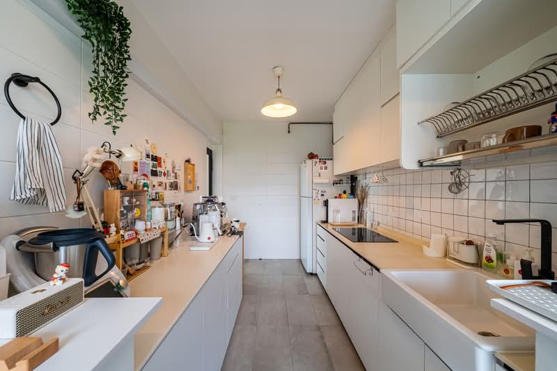 477B Upper Serangoon View, 477B Upper Serangoon View, 3 Bedrooms, 1,023 sqft, HDB Flat For Sale, by Christina Tan, 500172374 - Kitchen - PropertyGuru.com.sg