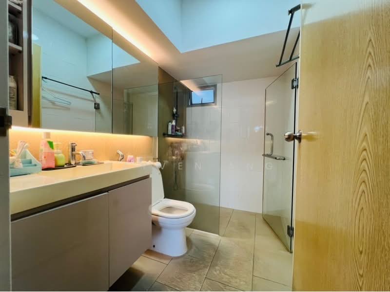 515B Tampines Central 7, 515B Tampines Central 7, 3 Bedrooms, 1,152 sqft, HDB Flat For Sale, by Jayven Ang, 500172381 - Master Bath - PropertyGuru.com.sg