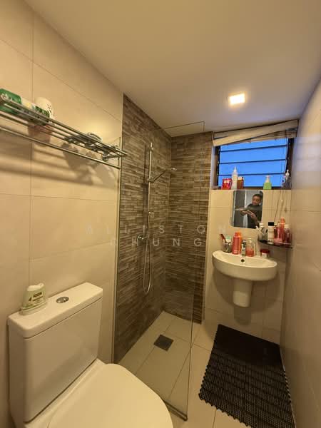 Pine Grove, 1N Pine Grove, 3 Bedrooms, 1,668 sqft, Condominium For Sale, by Alliston Chung, 500172397 - Bathroom - PropertyGuru.com.sg