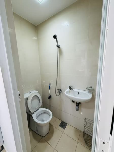 City Square Residences, 2 Kitchener Link, Room Rental, 70 sqft, Condominium For Rent, by LEO, 500172401 - Bathroom - PropertyGuru.com.sg