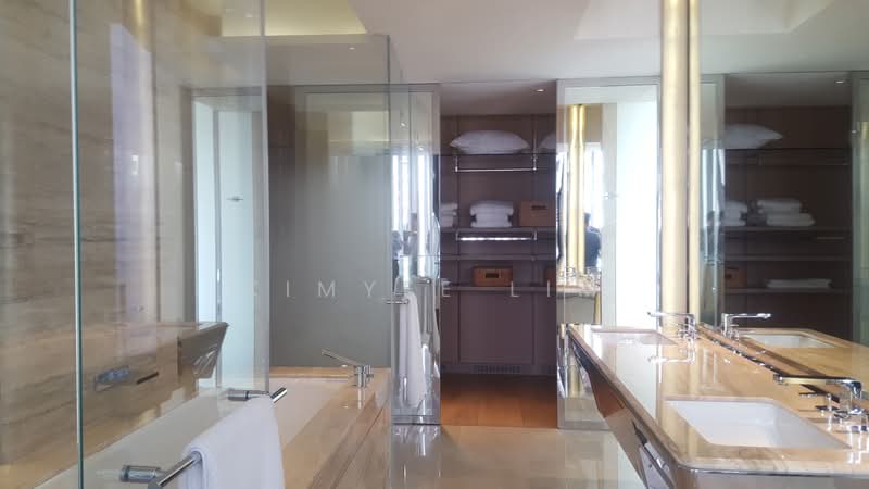Ardmore Residence, 7 Ardmore Park, 4 Bedrooms, 3,186 sqft, Condominium For Rent, by Kimyee Lim, 500172403 - Master Bathroom with His & Her sink - PropertyGuru.com.sg