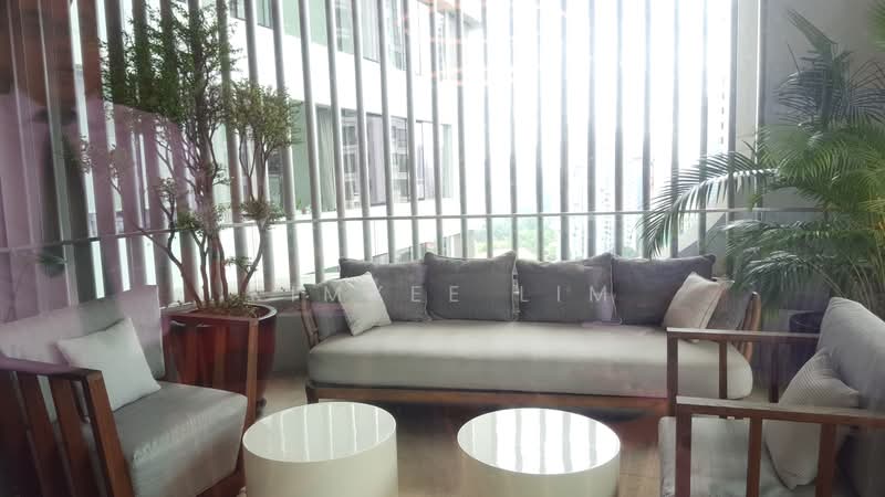 Ardmore Residence, 7 Ardmore Park, 4 Bedrooms, 3,186 sqft, Condominium For Rent, by Kimyee Lim, 500172403 - Spacious Balcony adjustable shade - PropertyGuru.com.sg