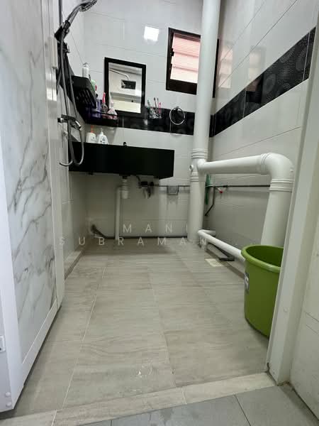 463 Crawford Lane, 463 Crawford Lane, 2 Bedrooms, 646 sqft, HDB Flat For Sale, by Mani Subramanian Veeramani, 500172412 - Bathroom - PropertyGuru.com.sg