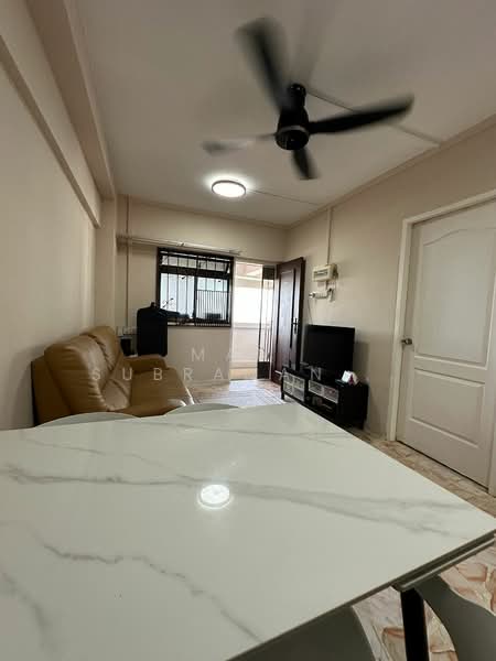 463 Crawford Lane, 463 Crawford Lane, 2 Bedrooms, 646 sqft, HDB Flat For Sale, by Mani Subramanian Veeramani, 500172412 - Living Room - PropertyGuru.com.sg