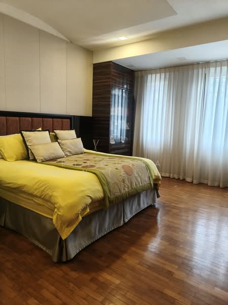 Cluster terrace near MRT 6 Bedrooms, , 6 Bedrooms, 3,305 sqft, Cluster House For Sale, by Ellouisa Chen (Elle Chen), 500172413 - Bedroom - PropertyGuru.com.sg