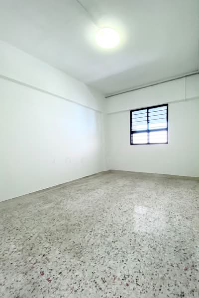 214 Bedok North Street 1, 214 Bedok North Street 1, 2 Bedrooms, 732 sqft, HDB Flat For Sale, by Joe Tng, 500172416 - PropertyGuru.com.sg