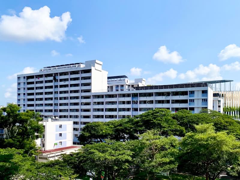 214 Bedok North Street 1, 214 Bedok North Street 1, 2 Bedrooms, 732 sqft, HDB Flat For Sale, by Joe Tng, 500172416 - PropertyGuru.com.sg
