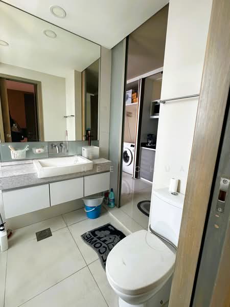 Citylights, 88 Jellicoe Road, 2 Bedrooms, 678 sqft, Condominium For Sale, by Asthee Chua, 500172431 - Bathroom - PropertyGuru.com.sg