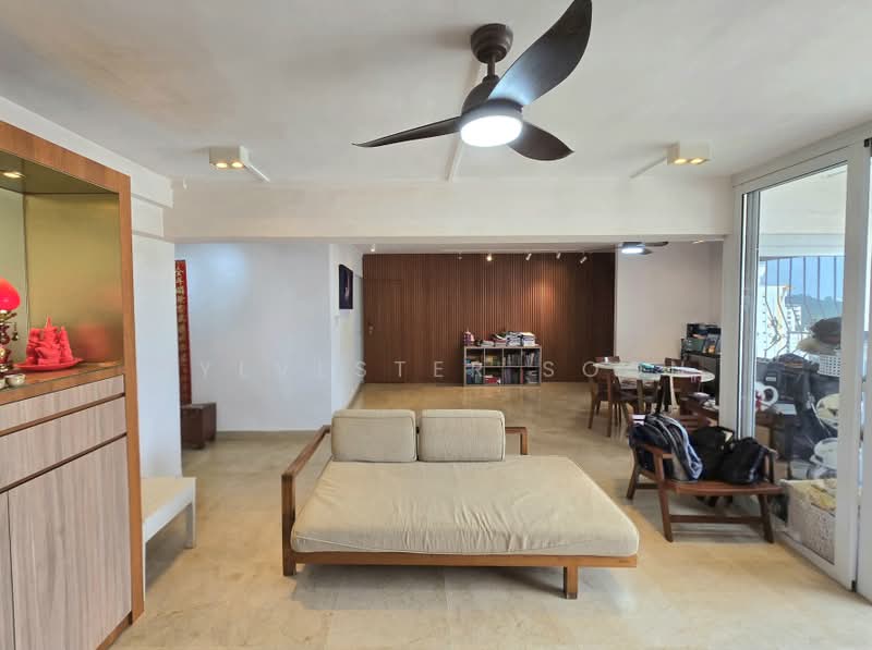 180 Lompang Road, 180 Lompang Road, 3 Bedrooms, 1,400 sqft, HDB Flat For Sale, by Sylvester Soon, 500172445 - Living Room - PropertyGuru.com.sg