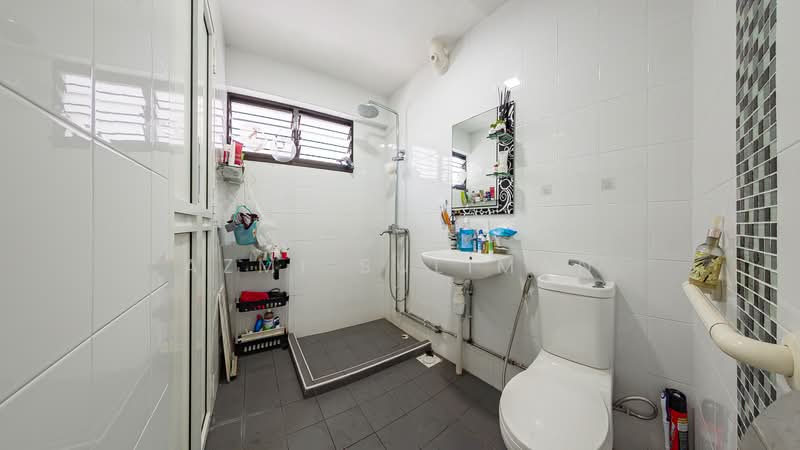 170 Yishun Avenue 7, 170 Yishun Avenue 7, 3 Bedrooms, 1,410 sqft, HDB Flat For Sale, by Azmi Suliman, 500172446 - Bathroom - PropertyGuru.com.sg