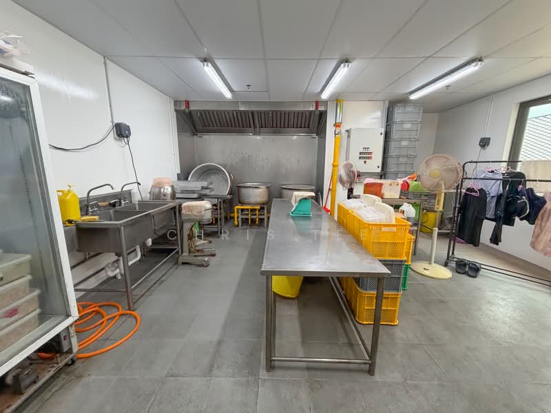 Foodfab @ Mandai, 7 Mandai Estate, 1,980 sqft, Factory / Workshop (B2) For Rent, by Chris Tee, 500172447 - Kitchen - CommercialGuru.com.sg