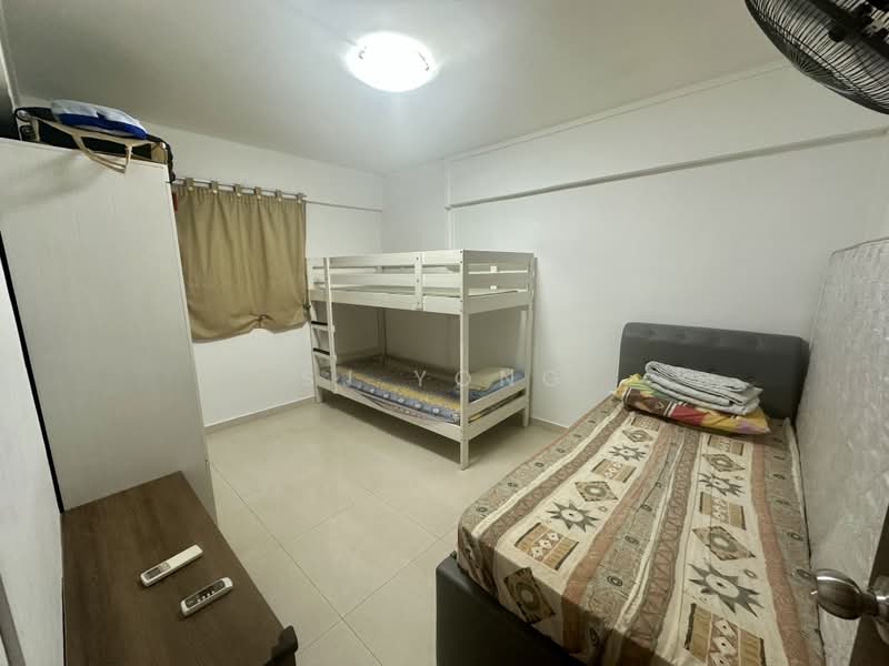 259 Bukit Batok East Avenue 4, 259 Bukit Batok East Avenue 4, 2 Bedrooms, 721 sqft, HDB Flat For Rent, by SJ Yong, 500172449 - Bedroom - PropertyGuru.com.sg