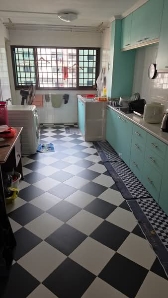 706 Clementi West Street 2, 706 Clementi West Street 2, Room Rental, 300 sqft, HDB Flat For Rent, by Rain Xie 谢燕瑜, 500172460 - Kitchen - PropertyGuru.com.sg