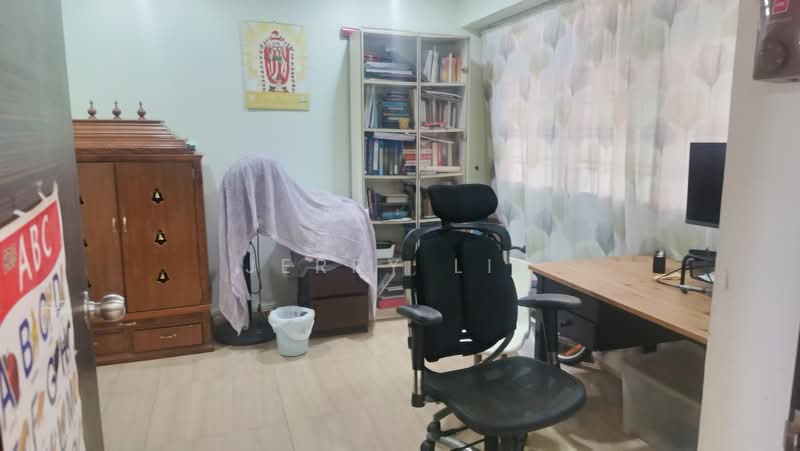 83 Redhill Lane, 83 Redhill Lane, 4 Bedrooms, 1,356 sqft, HDB Flat For Rent, by Jerry Liu, 500172463 - Study - PropertyGuru.com.sg