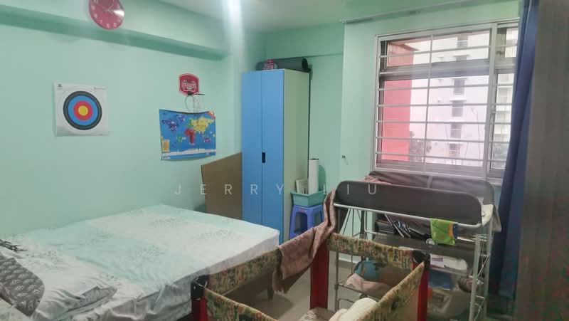 83 Redhill Lane, 83 Redhill Lane, 4 Bedrooms, 1,356 sqft, HDB Flat For Rent, by Jerry Liu, 500172463 - Bedroom - PropertyGuru.com.sg