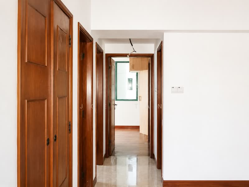 Palm Gardens, 2A Hong San Walk, 3 Bedrooms, 1,206 sqft, Condominium For Sale, by Joey Tan, 500172465 - Corridor - PropertyGuru.com.sg