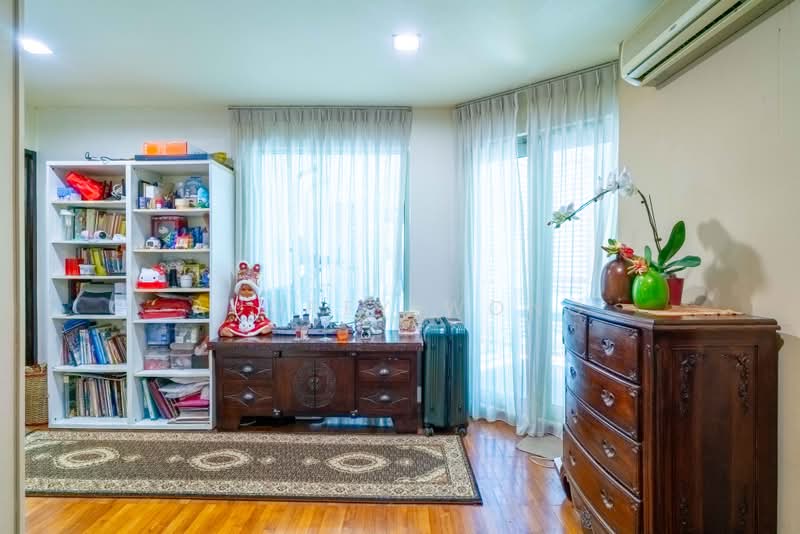 Renovated! 3.5 Storey Semi-D @Pasir Panjang, Walk To MRT!, Pasir Panjang, West Coast, Jalan Mat Jambol, 9 Bedrooms, 5,000 sqft, Semi-Detached House For Sale, by Audrey Wong, 500172466 - Interior - PropertyGuru.com.sg
