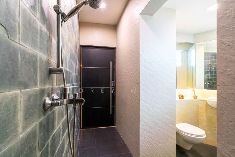 Renovated! 3.5 Storey Semi-D @Pasir Panjang, Walk To MRT!, Pasir Panjang, West Coast, Jalan Mat Jambol, 9 Bedrooms, 5,000 sqft, Semi-Detached House For Sale, by Audrey Wong, 500172466 - Bathroom - PropertyGuru.com.sg