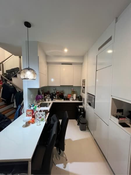Eon Shenton, 70 Shenton Way, 2 Bedrooms, 1,109 sqft, Apartment For Sale, by Kenneth Tan, 500172468 - PropertyGuru.com.sg