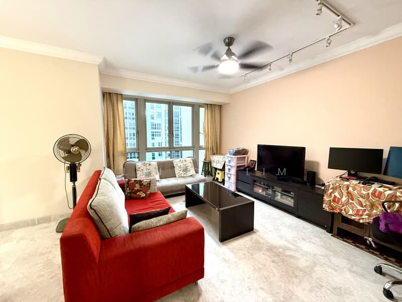 Modena, 37 Simei Street 4, 2 Bedrooms, 969 sqft, Condominium For Sale, by Clinton Lim, 500172473 - Living Room - PropertyGuru.com.sg