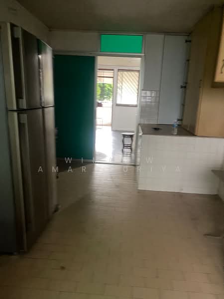 698 Hougang Street 61, 698 Hougang Street 61, 2 Bedrooms, 689 sqft, HDB Flat For Rent, by Wimal W Amarasuriya, 500172478 - Kitchen - PropertyGuru.com.sg