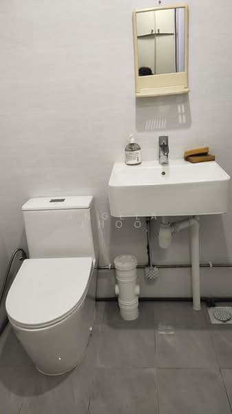439 Fajar Road, 439 Fajar Road, Room Rental, 180 sqft, HDB Flat For Rent, by Angela Khoo, 500172483 - Bathroom - PropertyGuru.com.sg