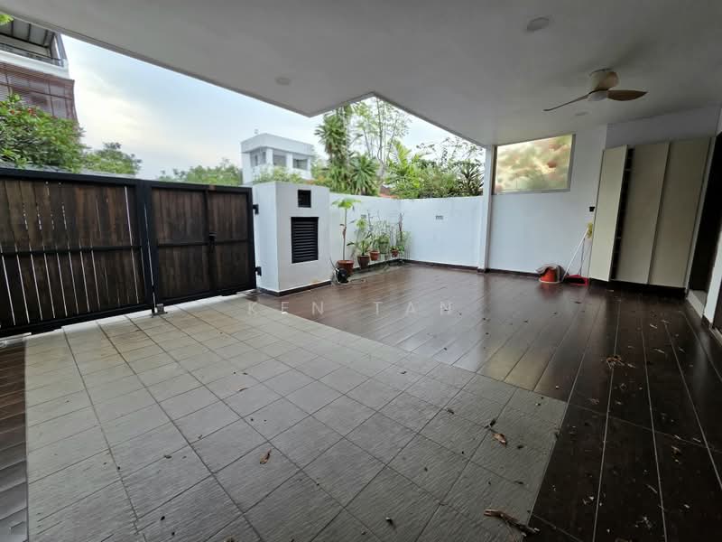 Serangoon Garden Estate, 44 Kingswear Avenue, 4 Bedrooms, 2,000 sqft, Terraced House For Rent, by Ken Tan, 500172506 - Exterior - PropertyGuru.com.sg