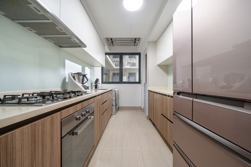 Hundred Palms Residences, 260 Yio Chu Kang Road, 3 Bedrooms, 969 sqft, Executive Condominium For Sale, by Edmund Chua, 500172507 - Kitchen - PropertyGuru.com.sg