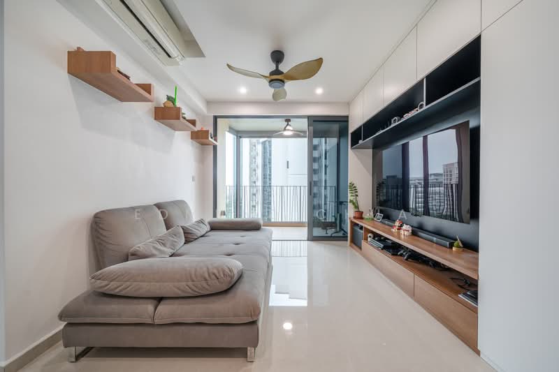 Hundred Palms Residences, 260 Yio Chu Kang Road, 3 Bedrooms, 969 sqft, Executive Condominium For Sale, by Edmund Chua, 500172507 - Living Room - PropertyGuru.com.sg