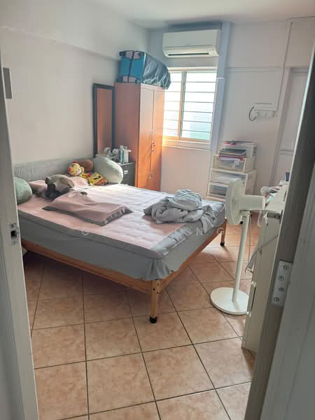 230 Ang Mo Kio Avenue 3, 230 Ang Mo Kio Avenue 3, 2 Bedrooms, 721 sqft, HDB Flat For Sale, by Glen Ong, 500172511 - Bedroom - PropertyGuru.com.sg