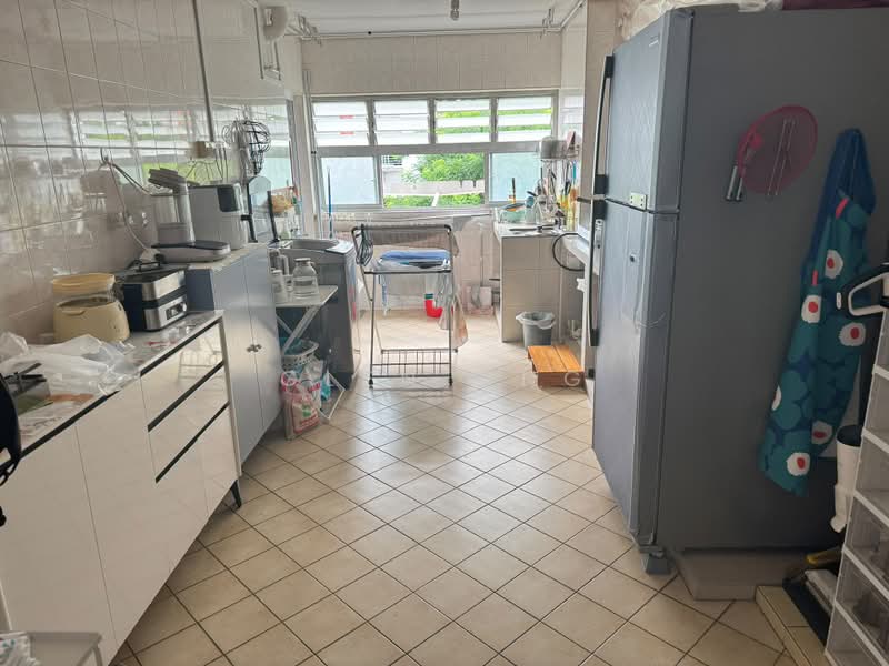 230 Ang Mo Kio Avenue 3, 230 Ang Mo Kio Avenue 3, 2 Bedrooms, 721 sqft, HDB Flat For Sale, by Glen Ong, 500172511 - Kitchen - PropertyGuru.com.sg