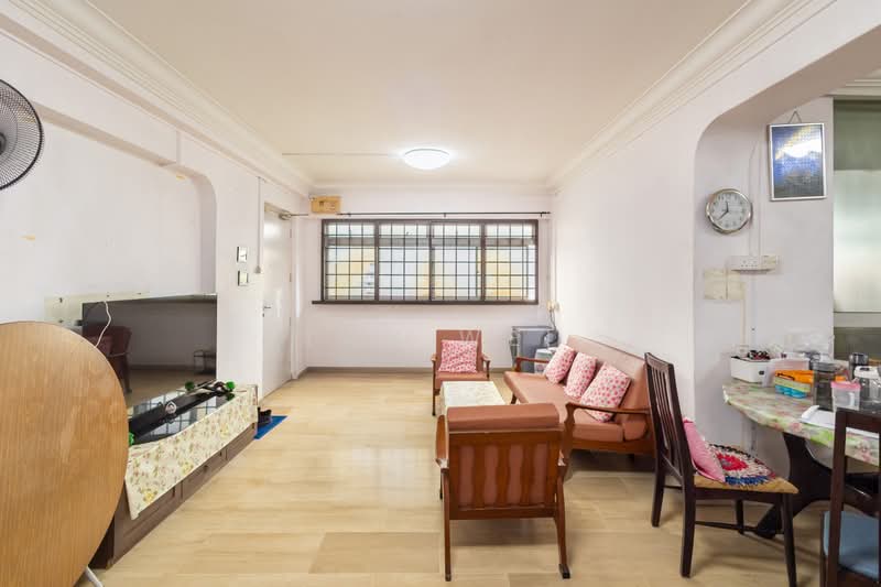 371 Tampines Street 34, 371 Tampines Street 34, 4 Bedrooms, 1,324 sqft, HDB Flat For Sale, by Tan Wei, 500172524 - Living Room - PropertyGuru.com.sg