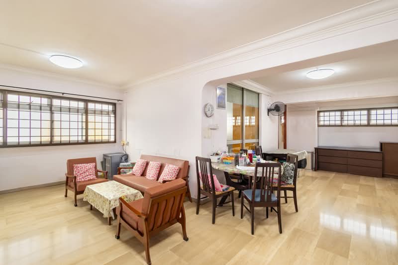 371 Tampines Street 34, 371 Tampines Street 34, 4 Bedrooms, 1,324 sqft, HDB Flat For Sale, by Tan Wei, 500172524 - Living Room - PropertyGuru.com.sg