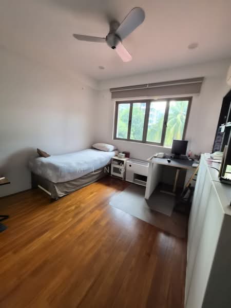 Dunbar! 1km Tao Nan!, Dunbar /Greenfield / Coldstream /Roseburn, 6 Bedrooms, 4,500 sqft, Semi-Detached House For Sale, by Ming !, 500172526 - Bedroom - PropertyGuru.com.sg