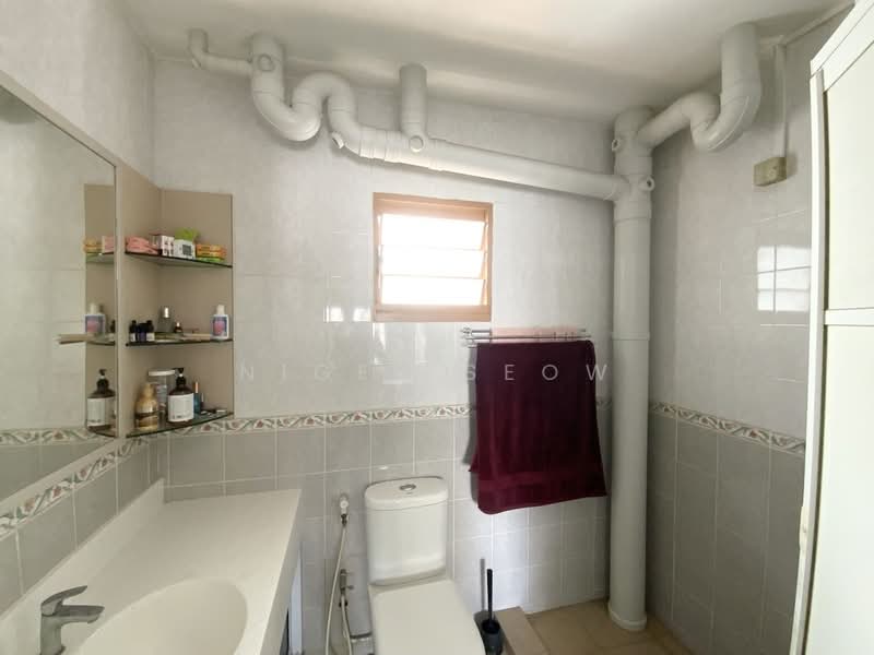 313C Anchorvale Road, 313C Anchorvale Road, 3 Bedrooms, 990 sqft, HDB Flat For Sale, by Nigel Seow, 500172529 - Bathroom - PropertyGuru.com.sg