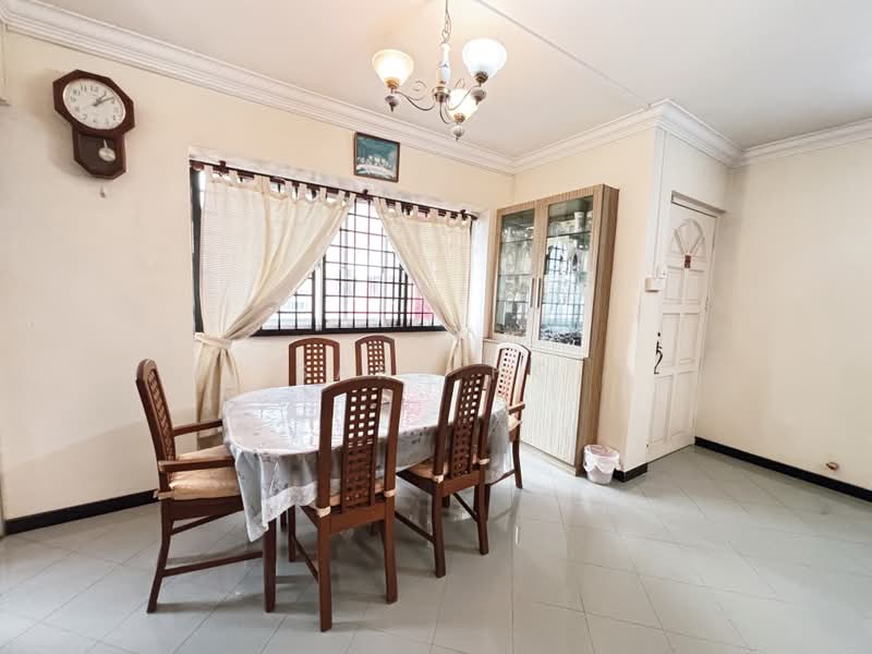 442 Sin Ming Avenue, 442 Sin Ming Avenue, 4 Bedrooms, 1,345 sqft, HDB Flat For Sale, by Sara Ho, 500172537 - Dining Room - PropertyGuru.com.sg
