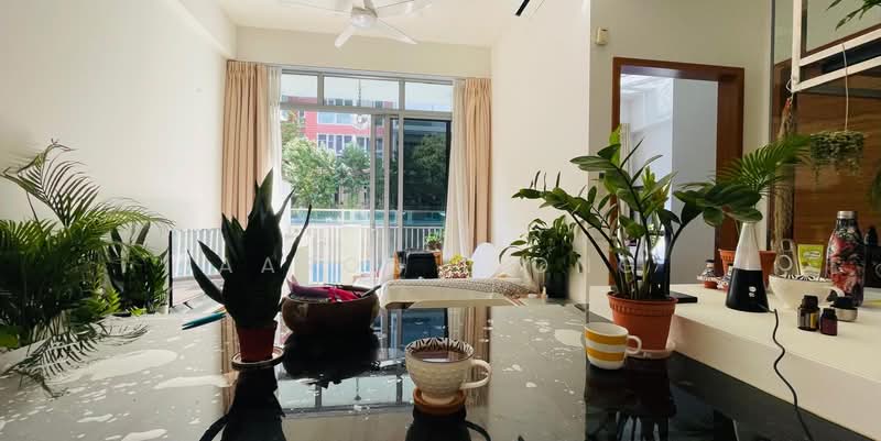 Woodhaven, 77 Woodgrove Avenue, 1 Bedroom, 646 sqft, Condominium For Rent, by Aaron Liong, 500172547 - Living Room - PropertyGuru.com.sg