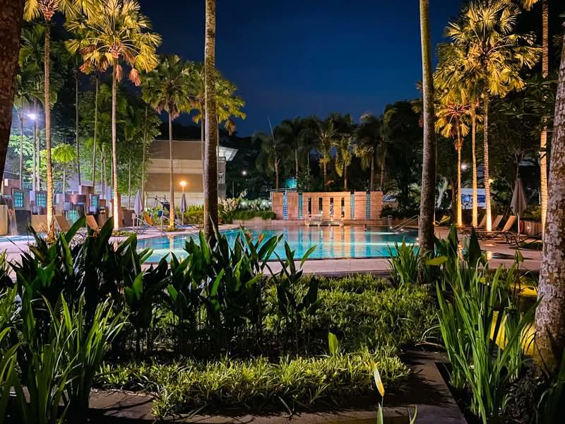The Belvedere, 51 Meyer Road, 3 Bedrooms, 1,593 sqft, Condominium For Sale, by Ivy Long, 500172552 - Pool View By Night - PropertyGuru.com.sg