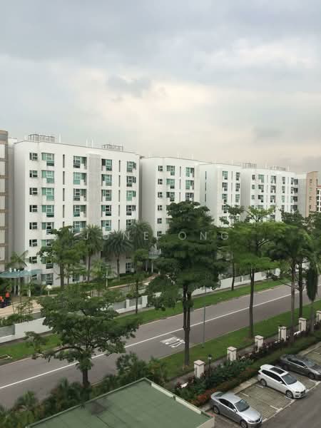 Estella Gardens, 29 Flora Road, 2 Bedrooms, 936 sqft, Condominium For Rent, by June Ong, 500172556 - Exterior - PropertyGuru.com.sg