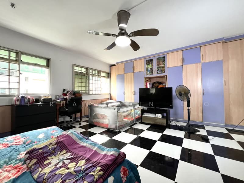 876 Woodlands Avenue 9, 876 Woodlands Avenue 9, 3 Bedrooms, 1,302 sqft, HDB Flat For Sale, by Farhan Erwin Joko, 500172563 - Bedroom - PropertyGuru.com.sg
