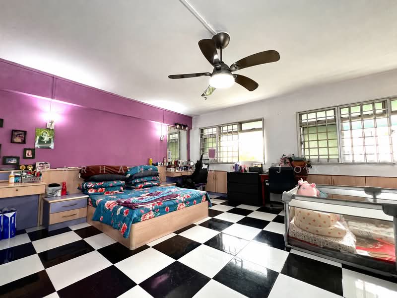 876 Woodlands Avenue 9, 876 Woodlands Avenue 9, 3 Bedrooms, 1,302 sqft, HDB Flat For Sale, by Farhan Erwin Joko, 500172563 - Bedroom - PropertyGuru.com.sg
