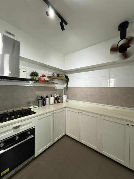 573C Woodlands Glen, 573C Woodlands Drive 16, 3 Bedrooms, 1,001 sqft, HDB Flat For Sale, by Rusydi Yusoff, 500172568 - Kitchen - PropertyGuru.com.sg
