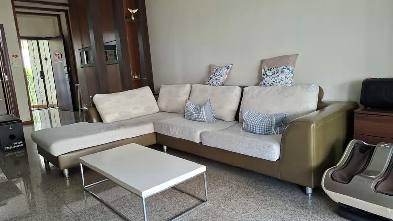 Rio Vista, 10 Upper Serangoon View, Room Rental, 150 sqft, Condominium For Rent, by Kay Wee Lim, 500172569 - Living Room - PropertyGuru.com.sg