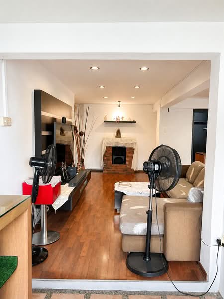 552 Jurong West Street 42, 552 Jurong West Street 42, 3 Bedrooms, 1,453 sqft, HDB Flat For Sale, by Angie Liew, 500172577 - Living Room - PropertyGuru.com.sg