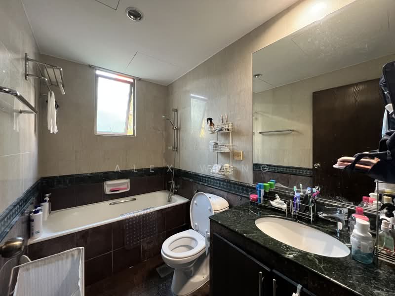Landbay Condo, 7 Jalan Hajijah, 3 Bedrooms, 1,141 sqft, Condominium For Rent, by Alex Wong, 500172581 - Bathroom - PropertyGuru.com.sg