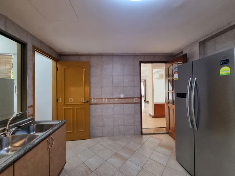 Cavenagh Lodge, 81 Cavenagh Road, 3 Bedrooms, 1,329 sqft, Apartment For Rent, by Johnny Chia, 500172598 - Kitchen - PropertyGuru.com.sg