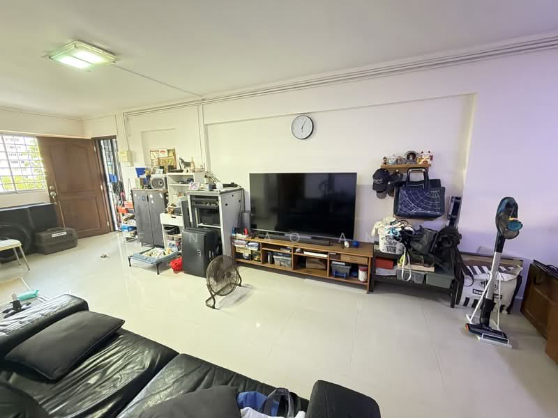 606 Bedok Reservoir Road, 606 Bedok Reservoir Road, 3 Bedrooms, 990 sqft, HDB Flat For Sale, by Fan Hao Ang, 500172603 - Living Room - PropertyGuru.com.sg