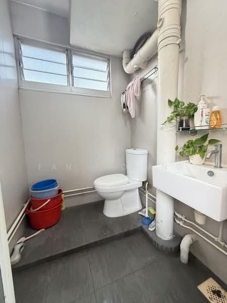 606 Bedok Reservoir Road, 606 Bedok Reservoir Road, 3 Bedrooms, 990 sqft, HDB Flat For Sale, by Fan Hao Ang, 500172603 - Bathroom - PropertyGuru.com.sg