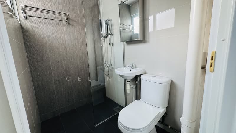 406 Sin Ming Avenue, 406 Sin Ming Avenue, 3 Bedrooms, 904 sqft, HDB Flat For Sale, by Celine Tan, 500172619 - Bathroom - PropertyGuru.com.sg